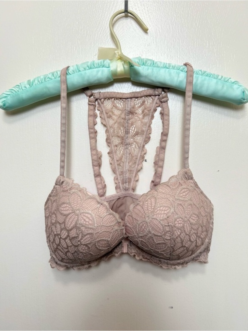 Y2K Victoria's Secret PINK Lace Racerback Bra with Floral Design Size 34D